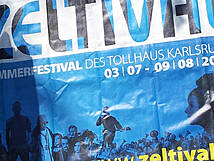 Tollhaus blau